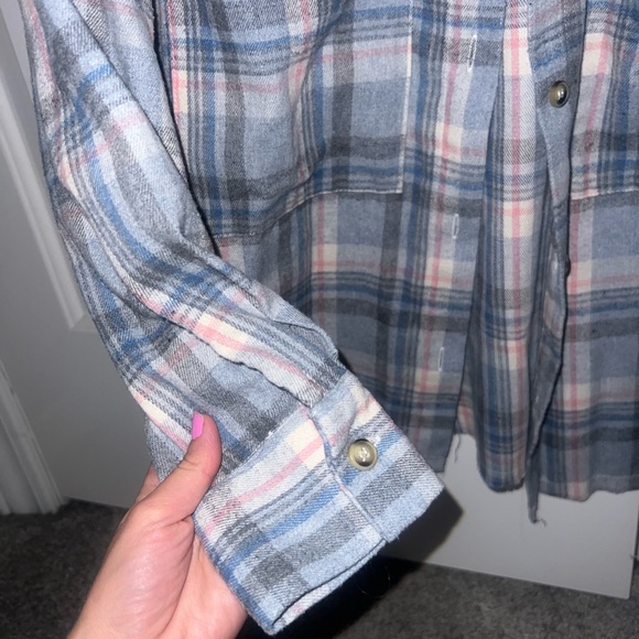 Pink Lily Blue & Pink Plaid Button Up - Picture 6 of 9